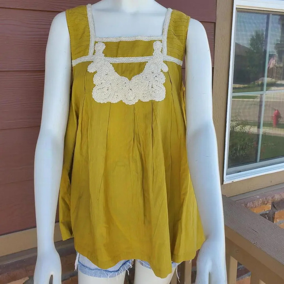 NWT Friday's Project Olive Green and Cream Embroidered Women's Sleeveless Blouse - Picture 7 of 15